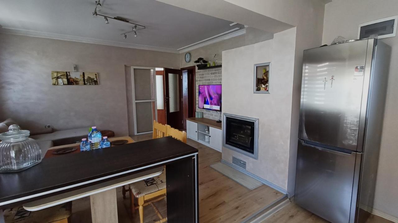 Nikolovi Home Apartments Pomorie Exterior photo